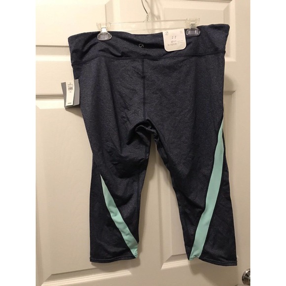GAP Fit Capri Leggings XXL, Heathered Navy and Aqua - Picture 4 of 15